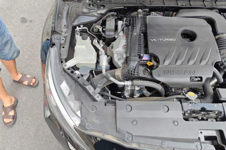 Used Nissan Teana 2022 2.0T XL Enjoyment Edition Engine Bay Right