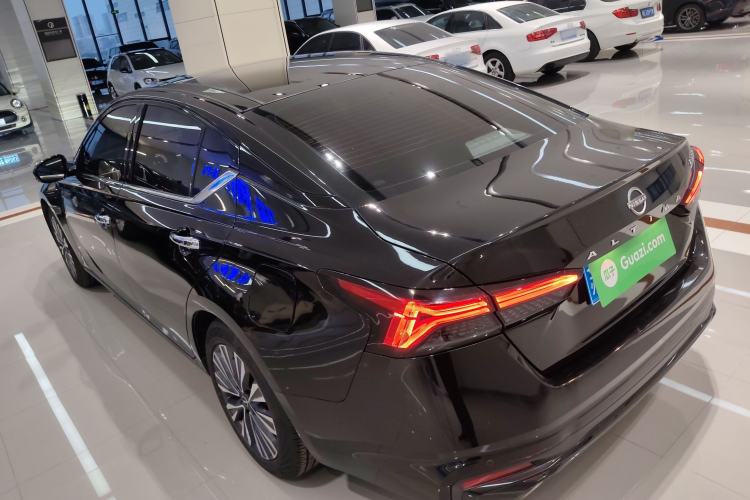 Used Nissan Teana 2022 2.0L XL-TLS Enjoyment Edition Exterior 2