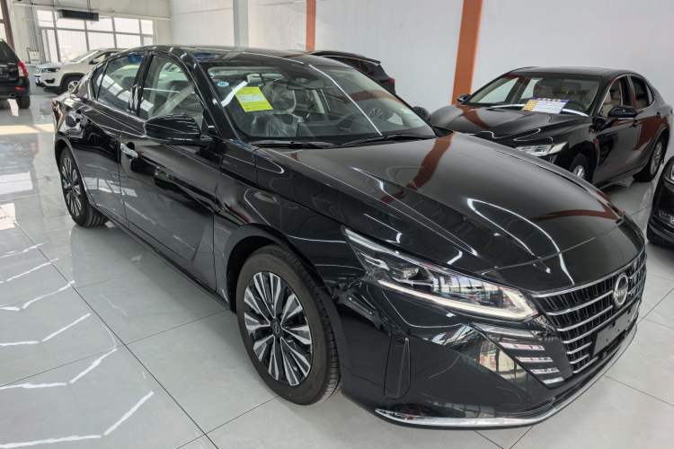 Used Nissan Teana 2022 2.0L XL-TLS Enjoyment Edition Exterior 2