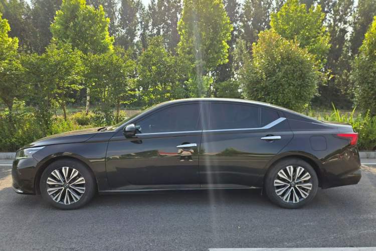 Used Nissan Teana 2022 2.0L XL-TLS Enjoyment Edition Exterior 2