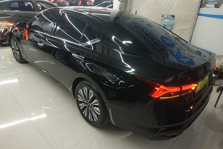 Used Nissan Teana 2022 2.0L XL-TLS Enjoyment Edition Exterior 2