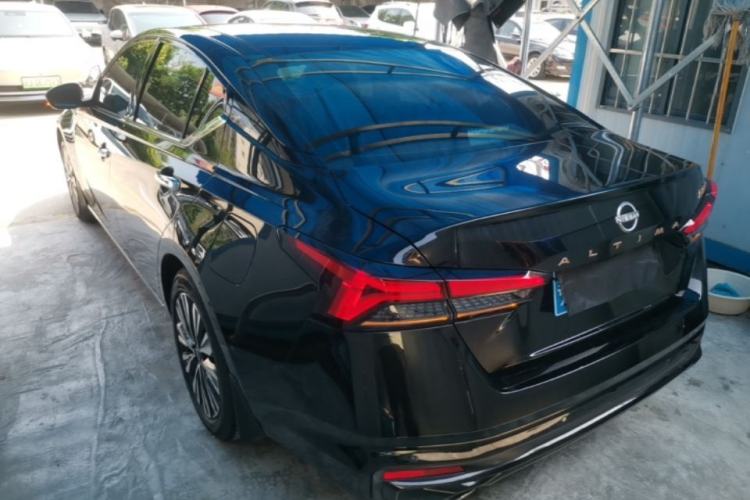 Used Nissan Teana 2022 2.0L XL-TLS Enjoyment Edition Exterior 2