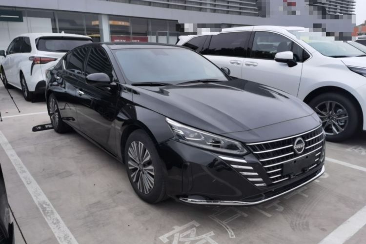 Used Nissan Teana 2022 2.0L XL-TLS Enjoyment Edition Front Right 45 Deg