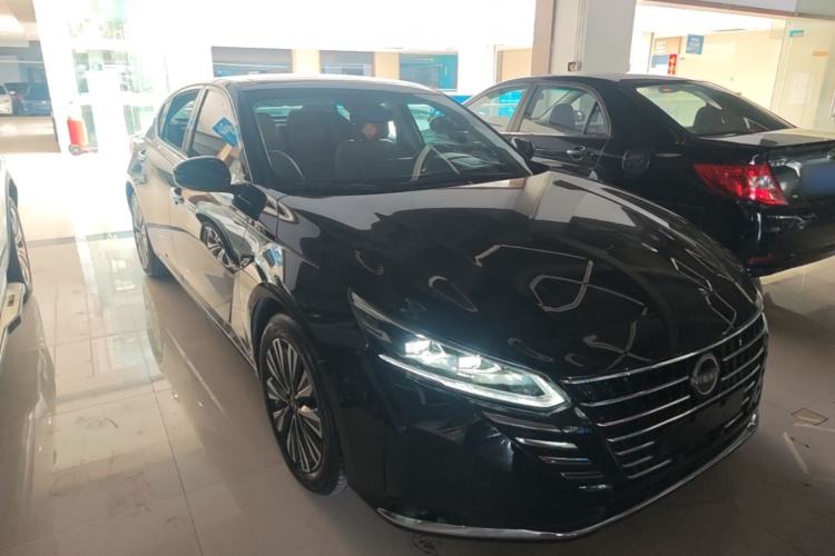 Used Nissan Teana 2022 2.0L XL-TLS Enjoyment Edition Front Right 45 Deg