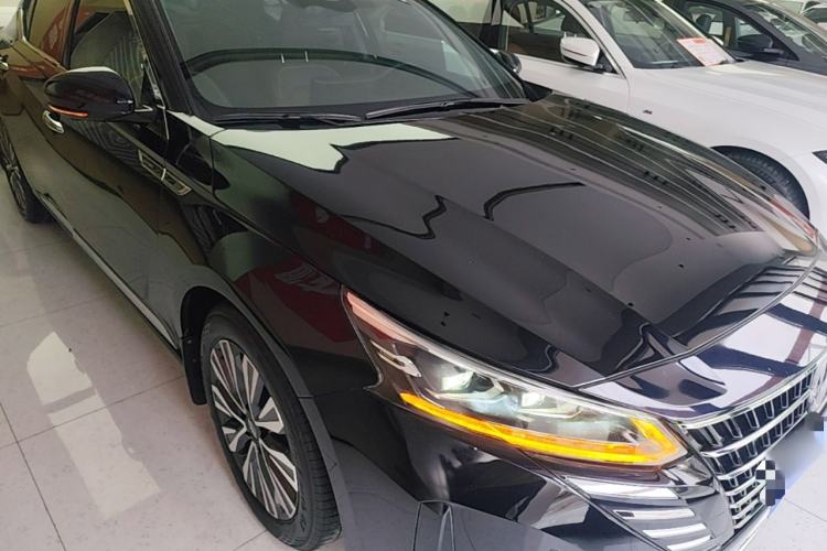Used Nissan Teana 2022 2.0L XL-Upr Enjoyment Edition Front Right 45 Deg