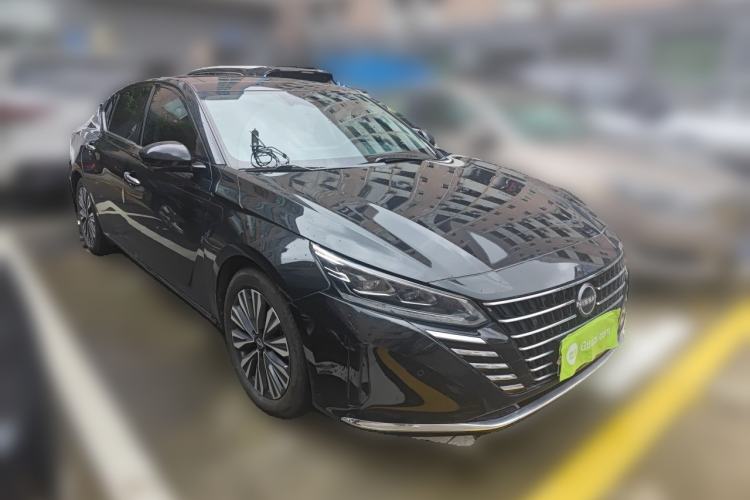 Used Nissan Teana 2022 2.0L XL-Upr Enjoyment Edition Front Right 45 Deg