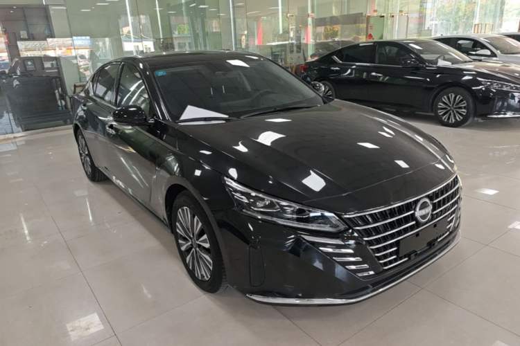 Used Nissan Teana 2022 2.0L XL-TLS Enjoyment Edition Front Right 45 Deg