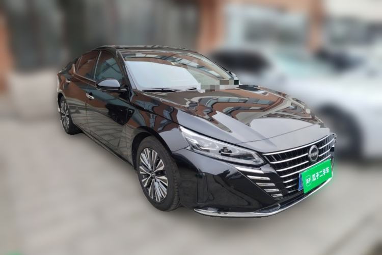 Used Nissan Teana 2022 2.0L XL-Upr Enjoyment Edition Front Right 45 Deg