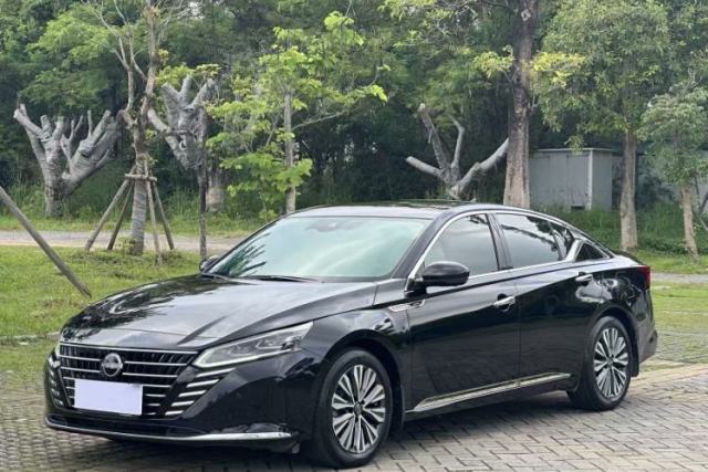 Ojetý Nissan Teana 2022 2.0L XL-Upr Enjoyment Edition