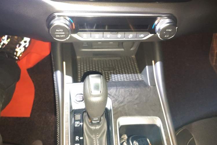 Used Nissan Teana 2022 2.0L XL-Upr Enjoyment Edition Gear Lever