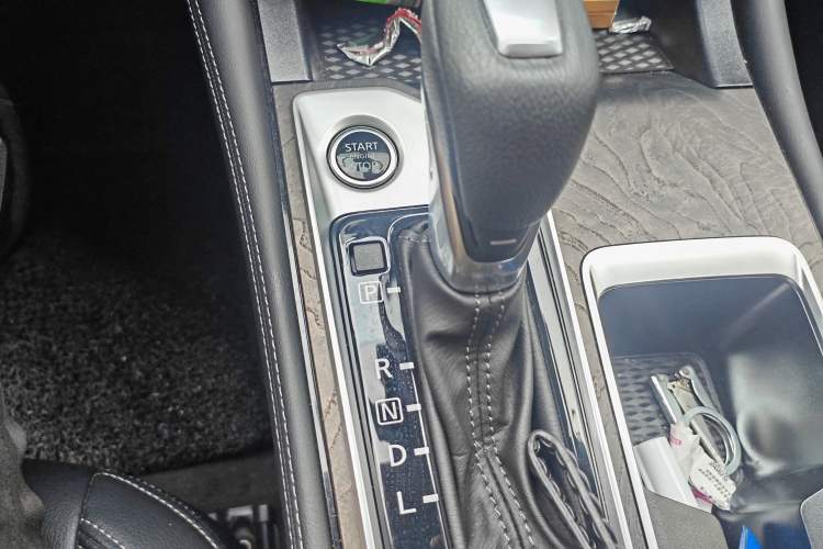 Used Nissan Teana 2022 2.0L XL-TLS Enjoyment Edition Gear Lever