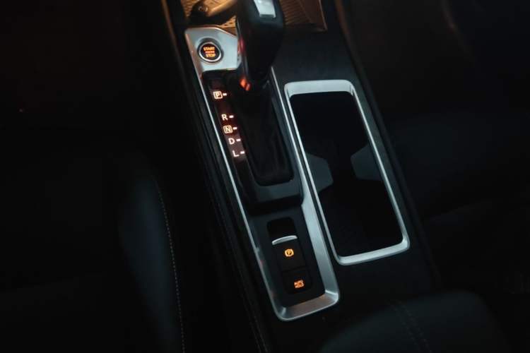 Used Nissan Teana 2022 2.0L XL-TLS Enjoyment Edition Gear Lever