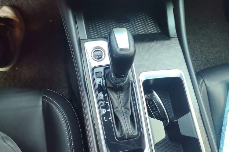 Used Nissan Teana 2022 2.0L XL-TLS Enjoyment Edition Gear Lever