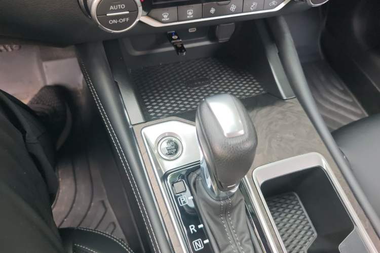 Used Nissan Teana 2022 2.0L XL-TLS Enjoyment Edition Gear Lever