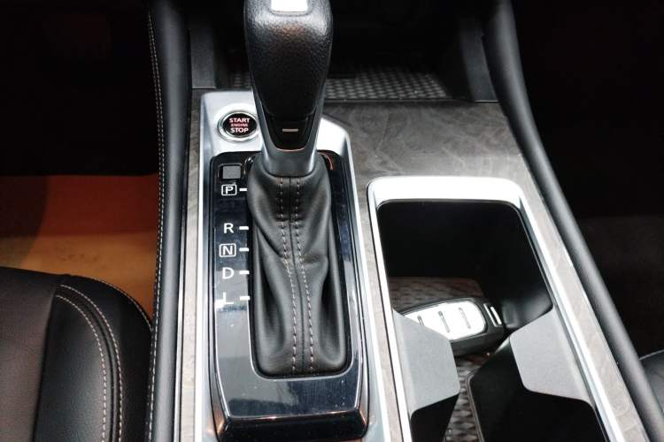 Used Nissan Teana 2022 2.0L XL-TLS Enjoyment Edition Gear Lever