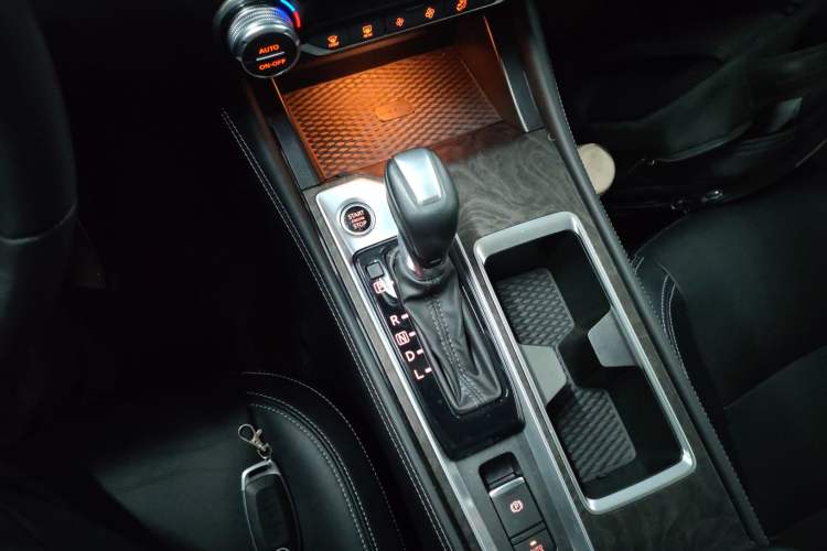 Used Nissan Teana 2022 2.0L XL-TLS Enjoyment Edition Gear Lever