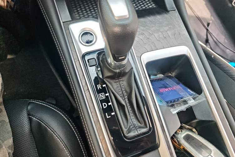 Used Nissan Teana 2022 2.0L XL-Upr Enjoyment Edition Gear Lever