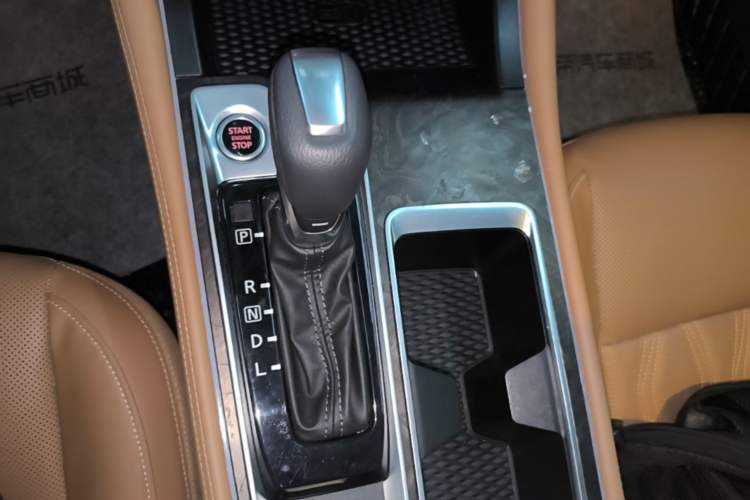 Used Nissan Teana 2022 2.0L XL-Upr Enjoyment Edition Gear Lever