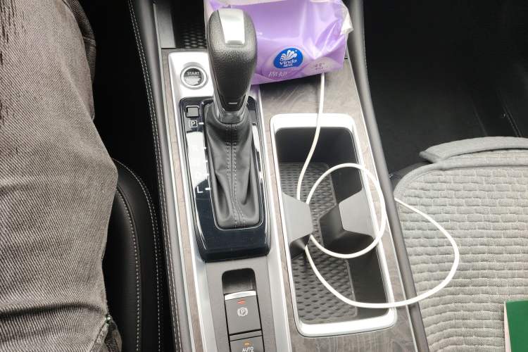 Used Nissan Teana 2022 2.0L XL-Upr Enjoyment Edition Gear Lever