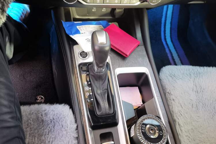 Used Nissan Teana 2022 2.0L XL-TLS Enjoyment Edition Gear Lever
