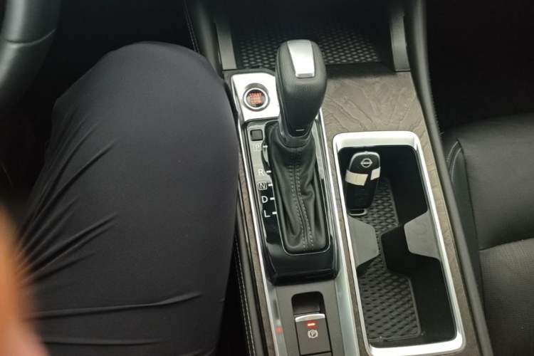 Used Nissan Teana 2022 2.0L XL-TLS Enjoyment Edition Gear Lever
