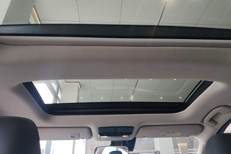 Used Nissan Teana 2022 2.0L XL-TLS Enjoyment Edition Headliner