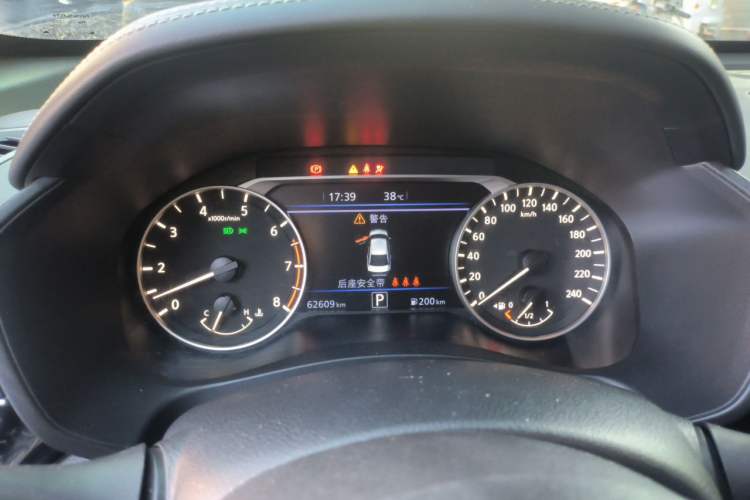 Used Nissan Teana 2022 2.0L XL-Upr Enjoyment Edition Instrument Cluster