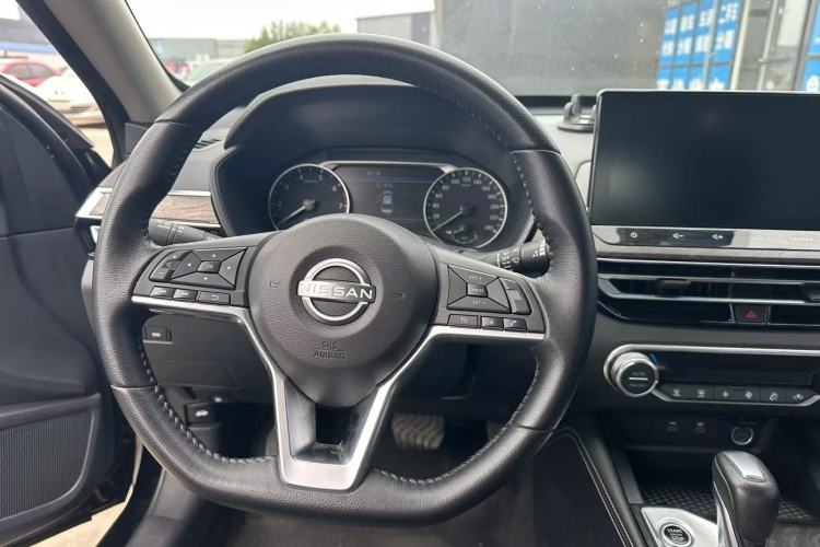 Used Nissan Teana 2022 2.0L XL-TLS Enjoyment Edition Interior 2