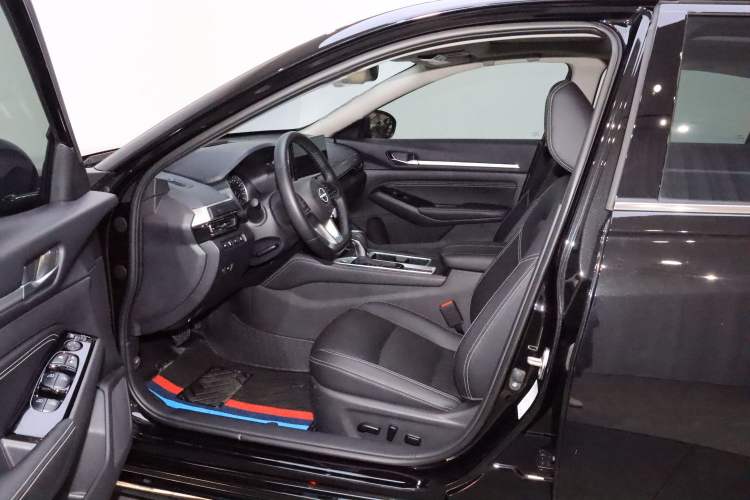 Used Nissan Teana 2022 2.0L XL-TLS Enjoyment Edition Left Front Seat