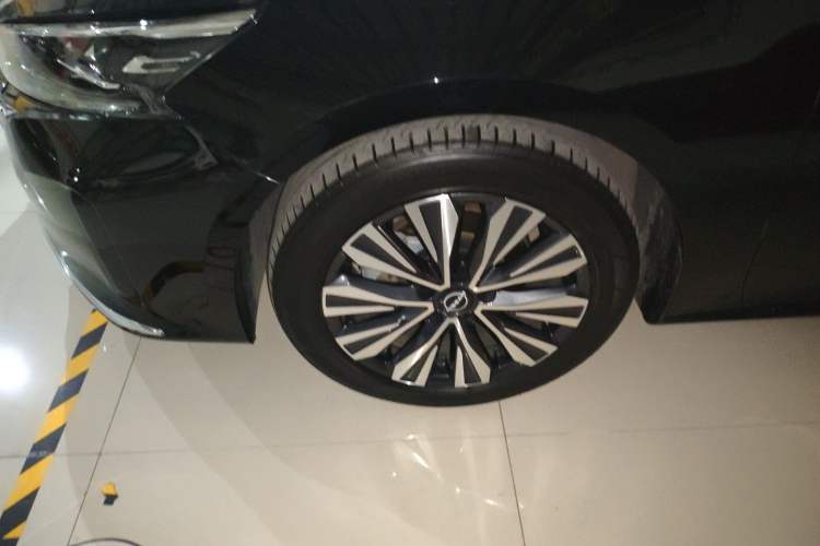 Used Nissan Teana 2022 2.0L XL-Upr Enjoyment Edition Left Front Wheel Hub