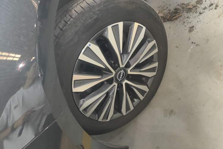 Used Nissan Teana 2022 2.0L XL-TLS Enjoyment Edition Left Front Wheel Hub