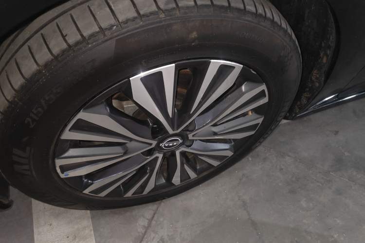 Used Nissan Teana 2022 2.0L XL-TLS Enjoyment Edition Left Front Wheel Hub