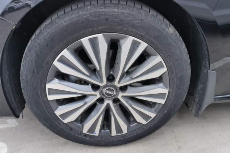 Used Nissan Teana 2022 2.0L XL-TLS Enjoyment Edition Left Front Wheel Hub