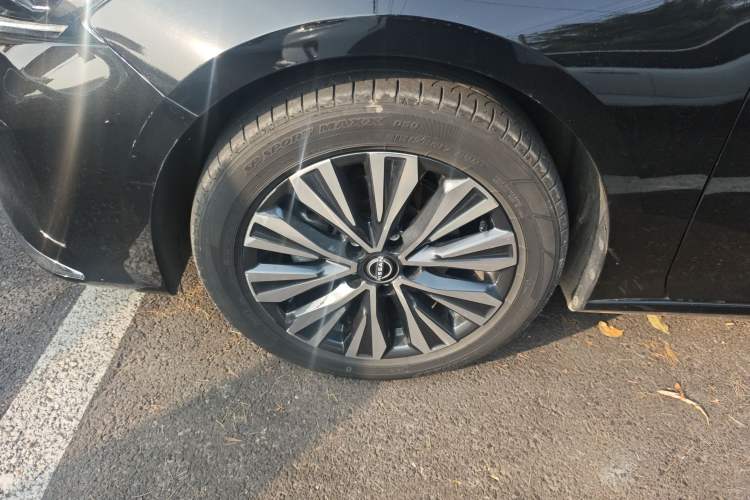 Used Nissan Teana 2022 2.0L XL-TLS Enjoyment Edition Left Front Wheel Hub