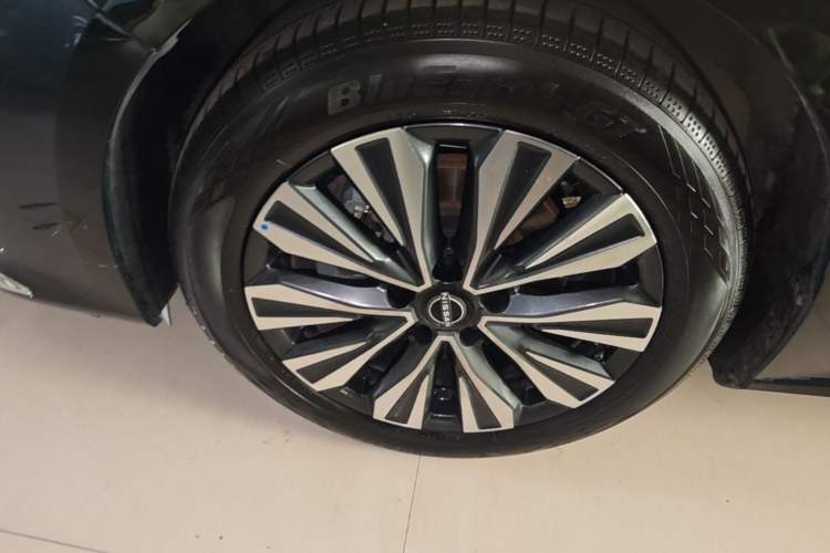 Used Nissan Teana 2022 2.0L XL-TLS Enjoyment Edition Left Front Wheel Hub