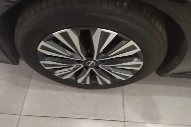 Used Nissan Teana 2022 2.0L XL-Upr Enjoyment Edition Left Front Wheel Hub