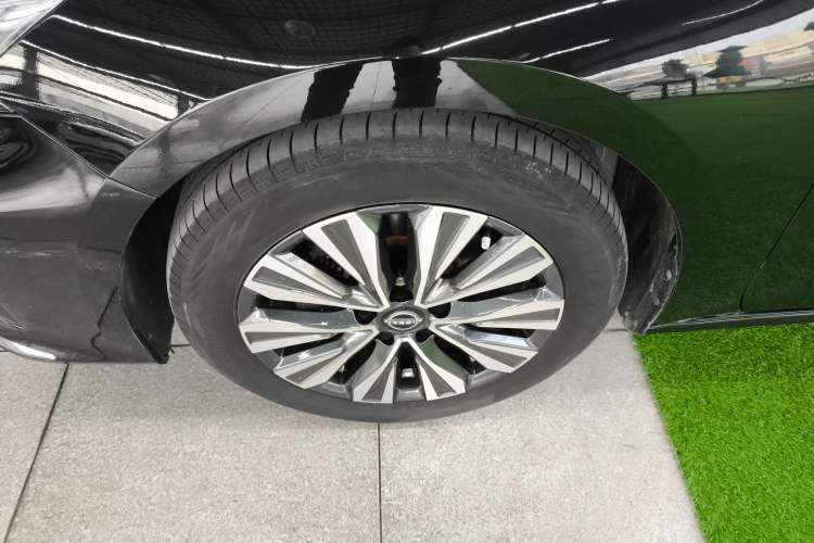 Used Nissan Teana 2022 2.0L XL-TLS Enjoyment Edition Left Front Wheel Hub