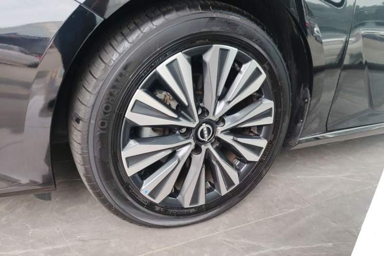 Used Nissan Teana 2022 2.0L XL-TLS Enjoyment Edition Left Front Wheel Hub