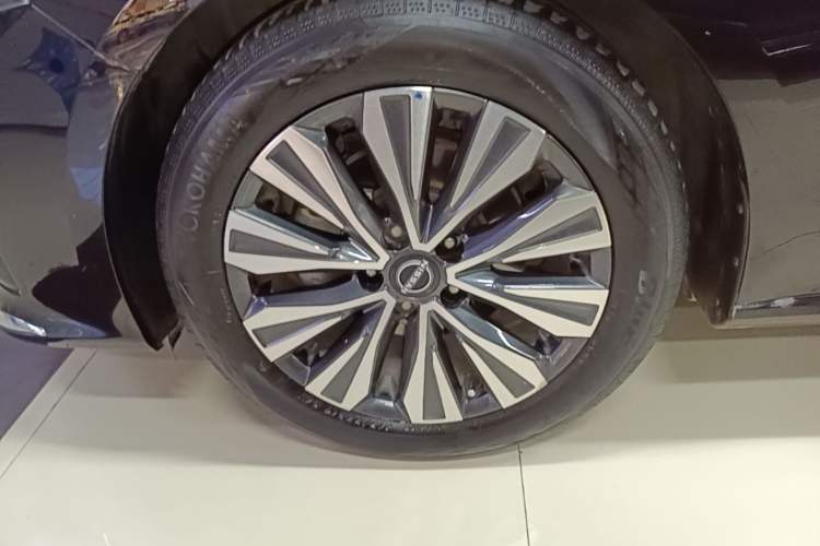 Used Nissan Teana 2022 2.0L XL-TLS Enjoyment Edition Left Front Wheel Hub