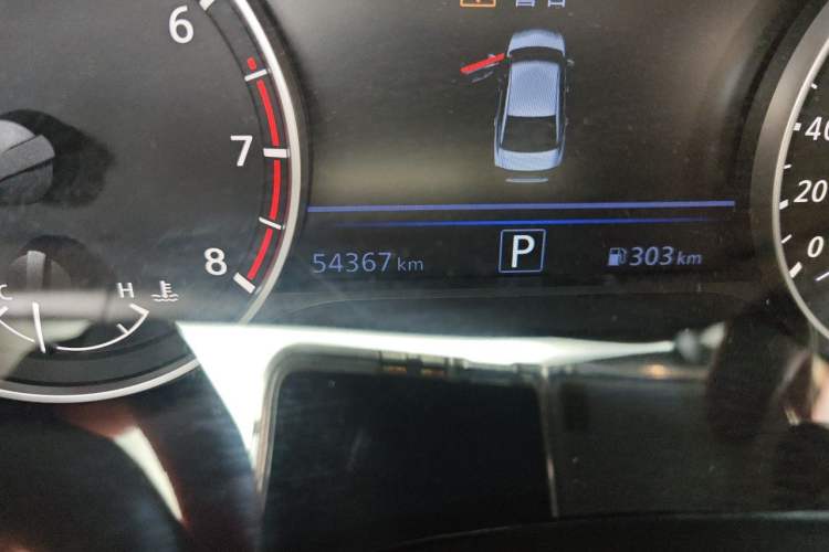 Used Nissan Teana 2022 2.0L XL-TLS Enjoyment Edition Odometer Close Up