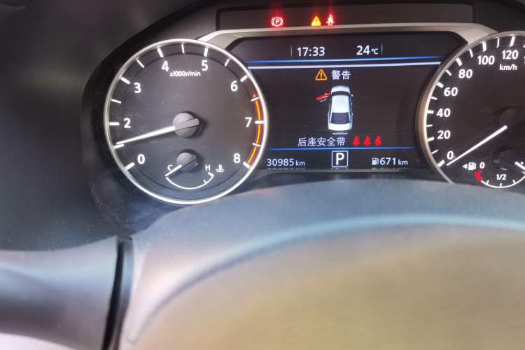 Used Nissan Teana 2022 2.0L XL-TLS Enjoyment Edition Odometer Close Up