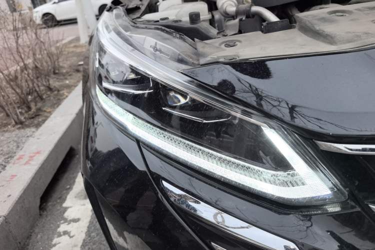 Used Nissan Teana 2022 2.0L XL-TLS Enjoyment Edition Right Front Headlight