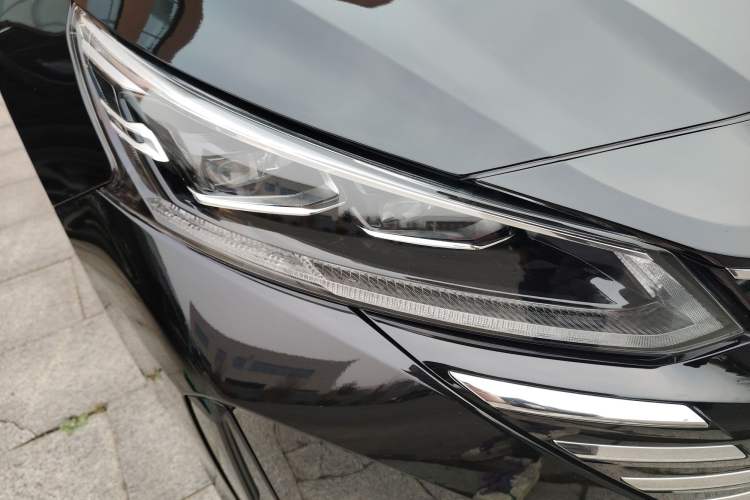 Used Nissan Teana 2022 2.0L XL-Upr Enjoyment Edition Right Front Headlight