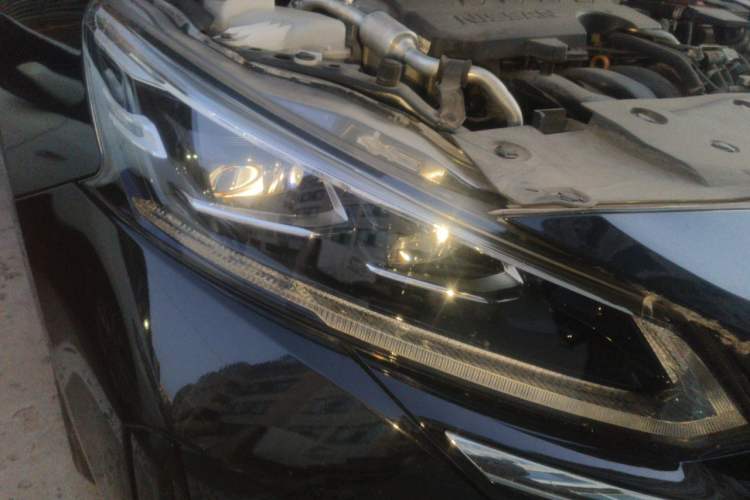 Used Nissan Teana 2022 2.0L XL-TLS Enjoyment Edition Right Front Headlight