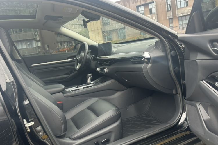Used Nissan Teana 2022 2.0L XL-TLS Enjoyment Edition Right Front Seat
