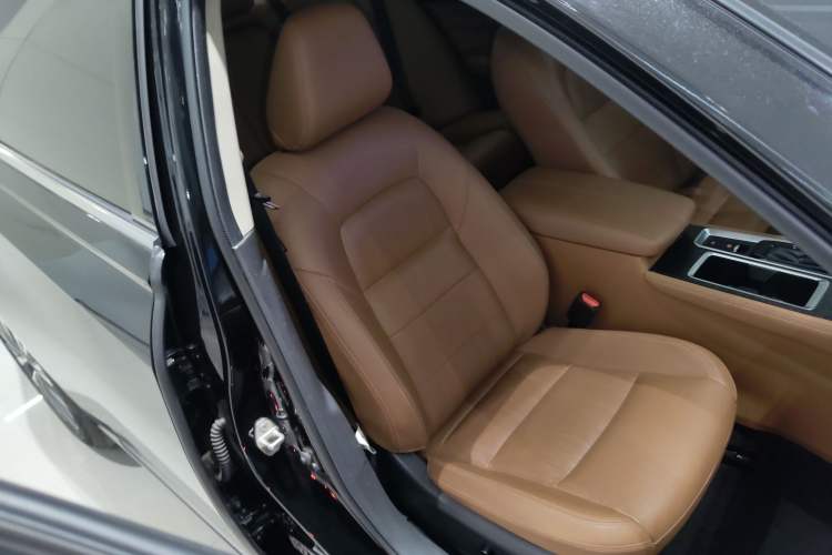 Used Nissan Teana 2022 2.0L XL-TLS Enjoyment Edition Right Front Seat