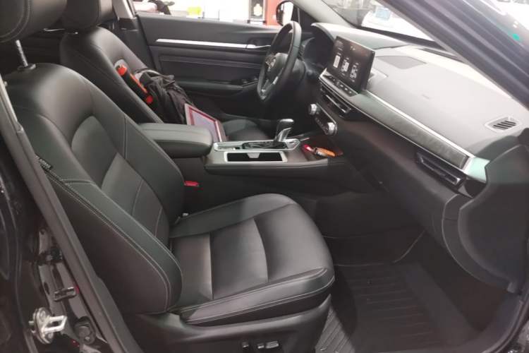 Used Nissan Teana 2022 2.0L XL-TLS Enjoyment Edition Right Front Seat