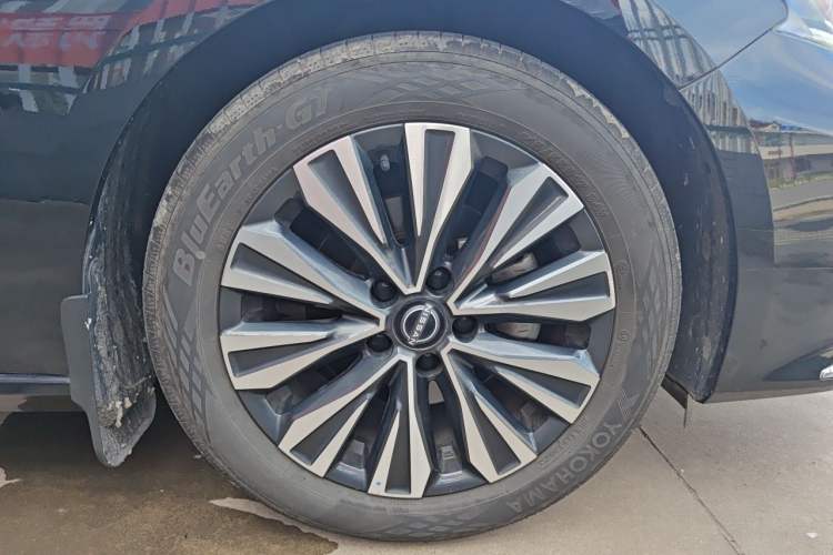 Used Nissan Teana 2022 2.0L XL-TLS Enjoyment Edition Right Front Wheel Hub