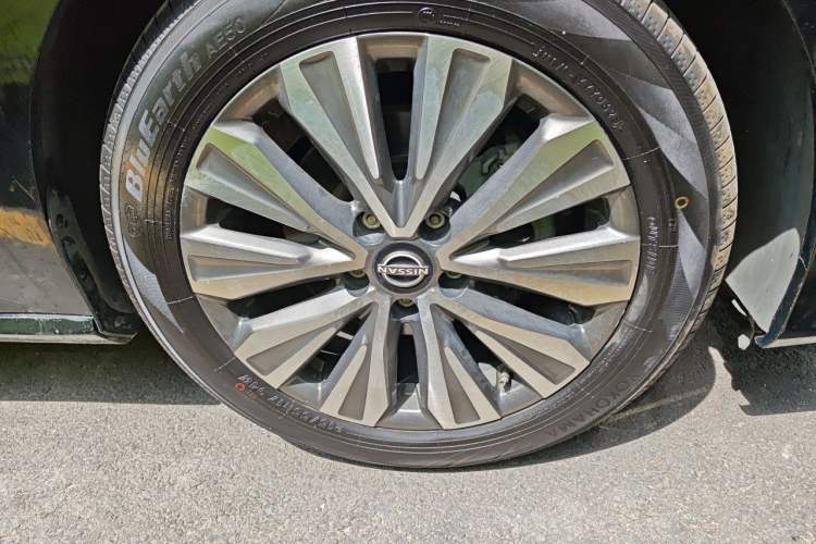 Used Nissan Teana 2022 2.0L XL-TLS Enjoyment Edition Right Front Wheel Hub