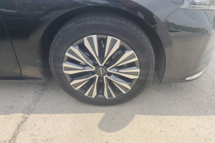 Used Nissan Teana 2022 2.0L XL-Upr Enjoyment Edition Right Front Wheel Hub